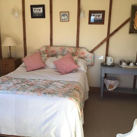 Barn Park Farm, Bed And Breakfast Stockland Exterior foto
